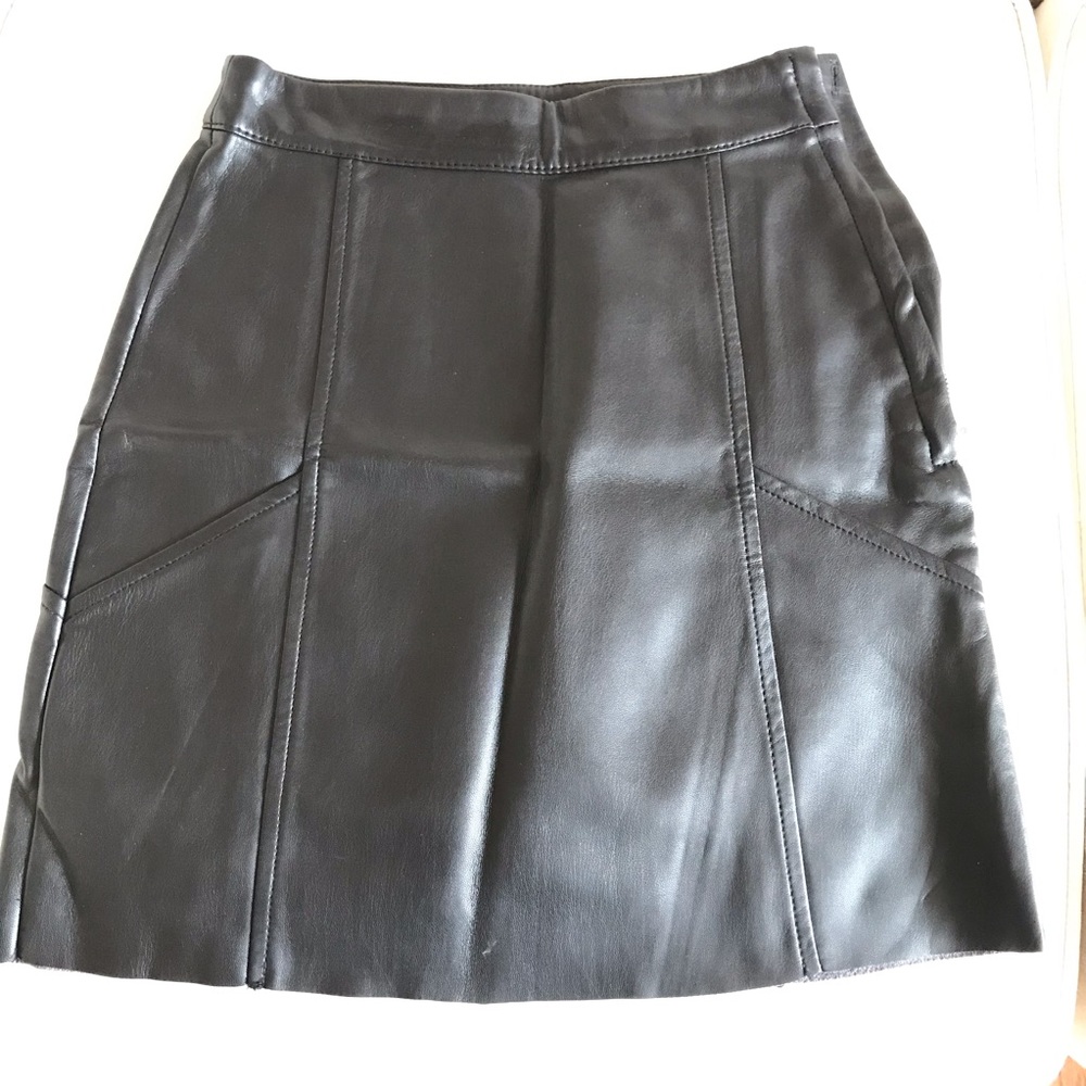 H&M faux leather women’s black Mini/Small Skirt